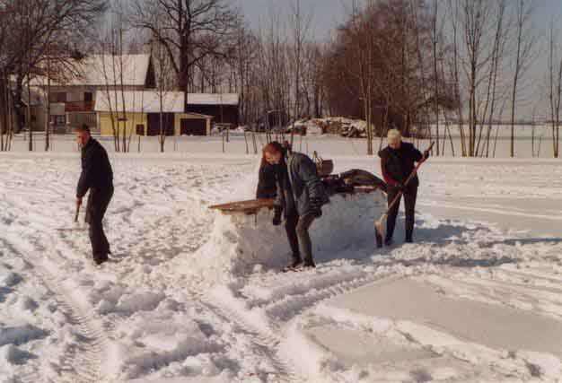 Schneebar - Bau